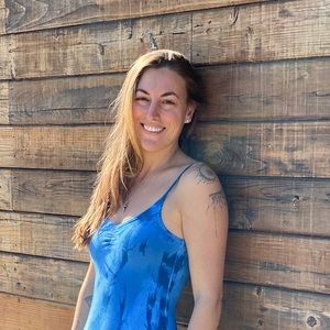 Meet your Posher, Isa